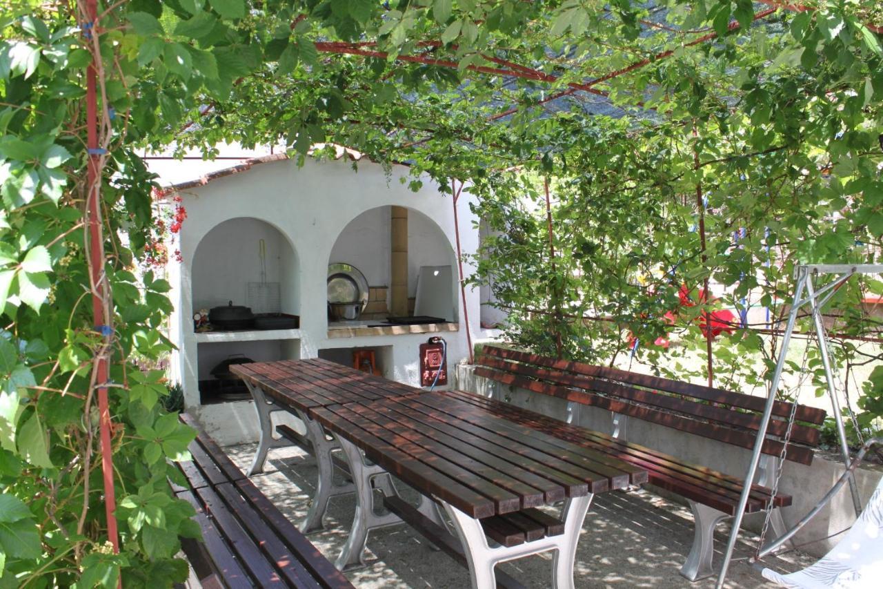 Apartments With A Parking Space Starigrad, Paklenica - 6431 Exterior photo